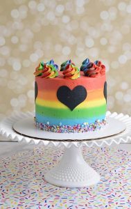 کیک خامه ای رنگین کمانی آسان