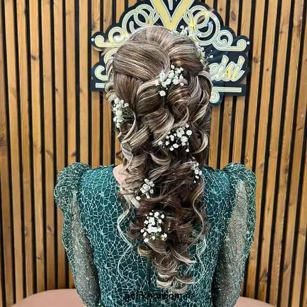 تصویر مرتبط با مدل‌های شینیون لاکچری و ماندگار برای زیبایی بی‌زمان