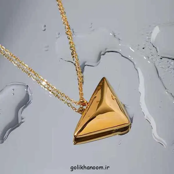 تصویر مرتبط با گردن آویز هندسی مینیمال؛ زیبایی ساده و متفاوت در استایل نچرال