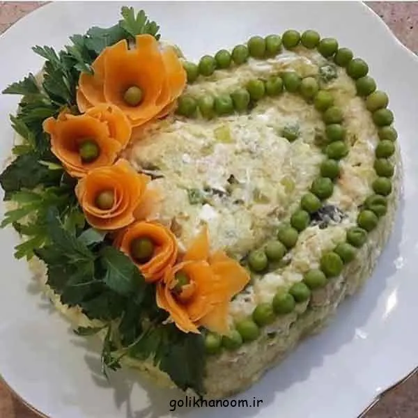 تصویر مرتبط با ایدههای متنوع و شیک برای تزیین سالاد الویه در مراسمهای مختلف