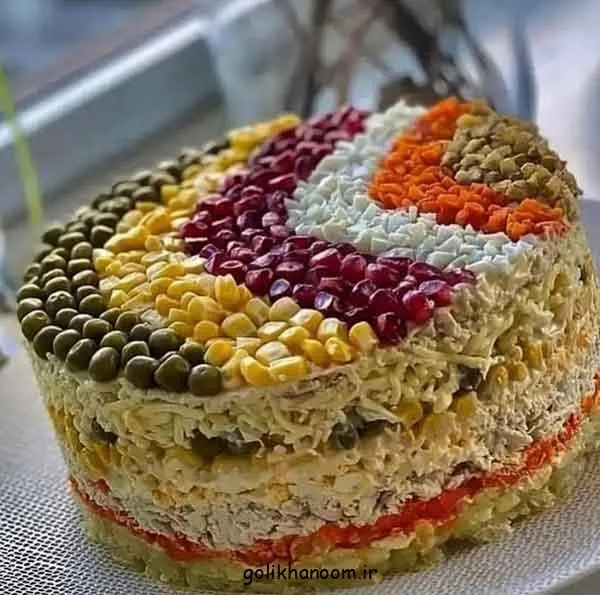 تصویر مرتبط با ایدههای متنوع و شیک برای تزیین سالاد الویه در مراسمهای مختلف