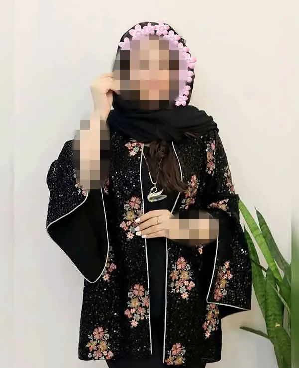 تصویر مرتبط با مدلهای متنوع مانتو دخترانه مشکی برای محرم با طراحیهای شیک و خنک