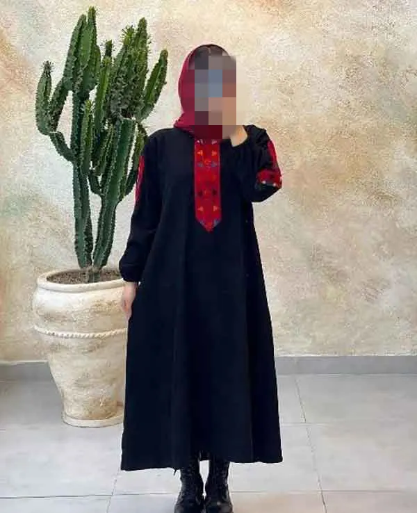 تصویر مرتبط با مدلهای متنوع مانتو دخترانه مشکی برای محرم با طراحیهای شیک و خنک
