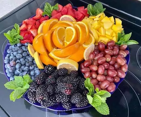 تصویر مرتبط با ایدههای خلاقانه تزیین میوه برای مهمانیهای ساده