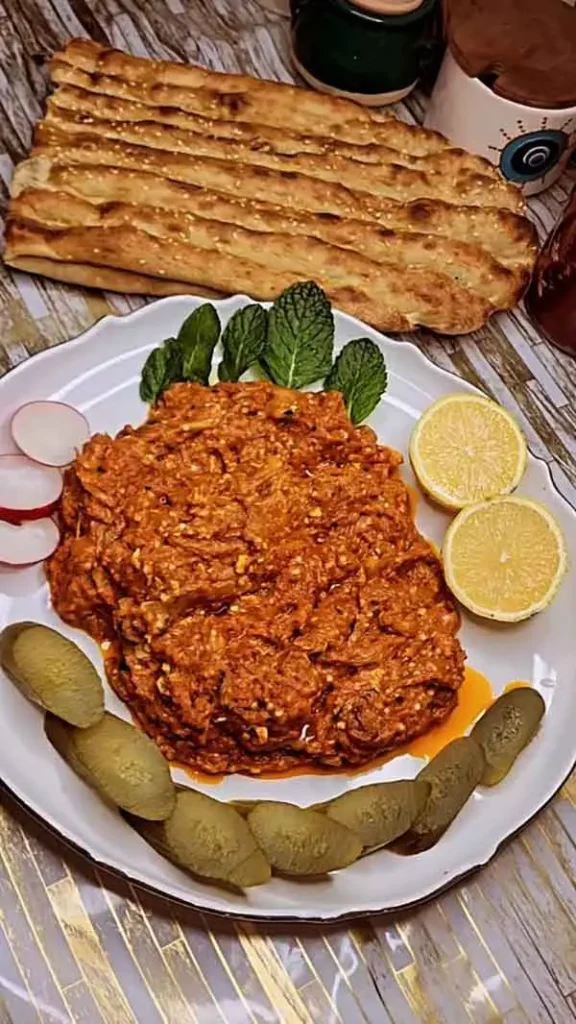 تصویر مرتبط با ایدههای متنوع و جذاب تزیین میرزا قاسمی با نان و برنج