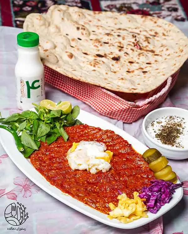 تصویر مرتبط با ایدههای متنوع و جذاب تزیین میرزا قاسمی با نان و برنج