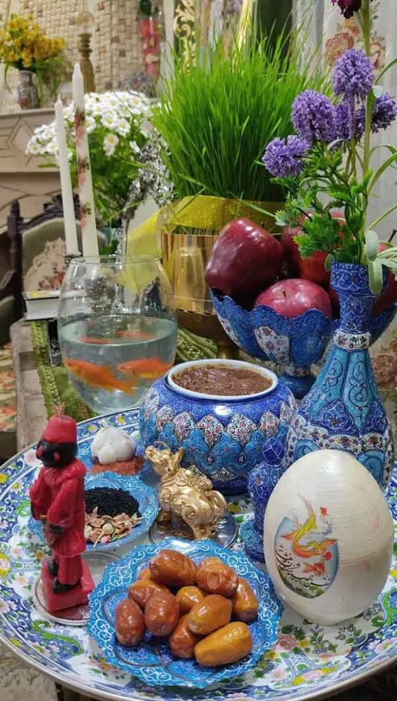 تصویر مرتبط با مدلهای متنوع سفره هفت سین سنتی با حس نوستالژی و انرژی مثبت