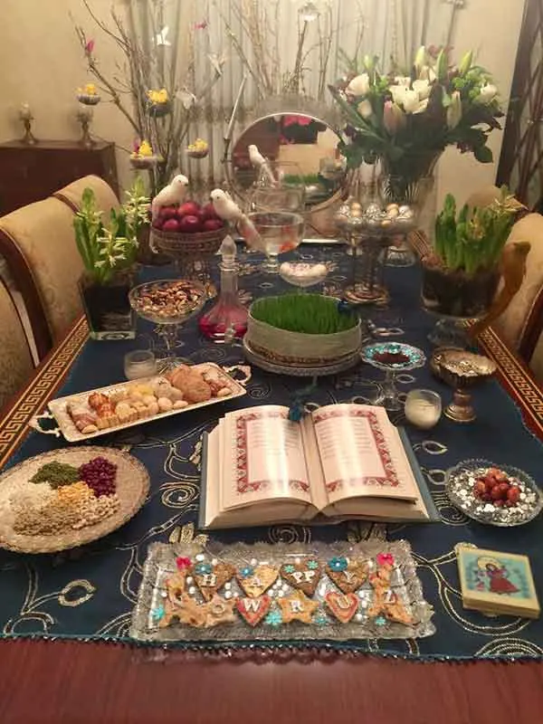 تصویر مرتبط با مدلهای متنوع سفره هفت سین سنتی با حس نوستالژی و انرژی مثبت