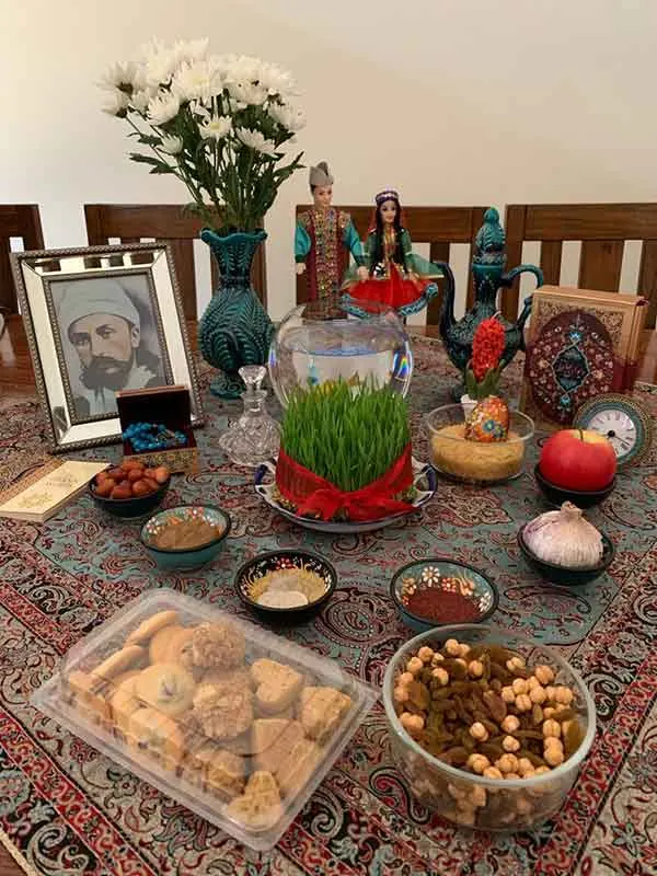 تصویر مرتبط با مدلهای متنوع سفره هفت سین سنتی با حس نوستالژی و انرژی مثبت