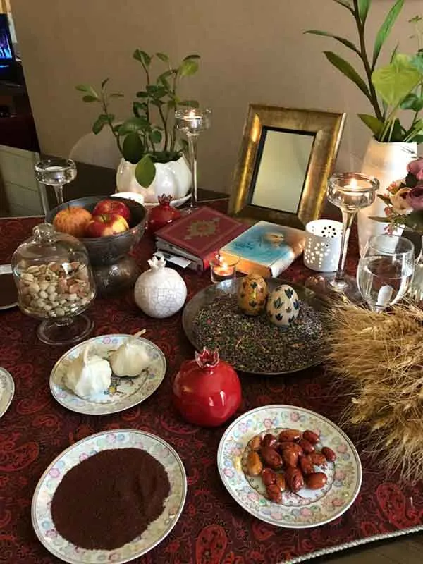 تصویر مرتبط با مدلهای متنوع سفره هفت سین سنتی با حس نوستالژی و انرژی مثبت