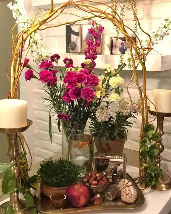 تصویر مرتبط با ایده‌های متنوع و شیک برای چیدمان سفره هفت سین