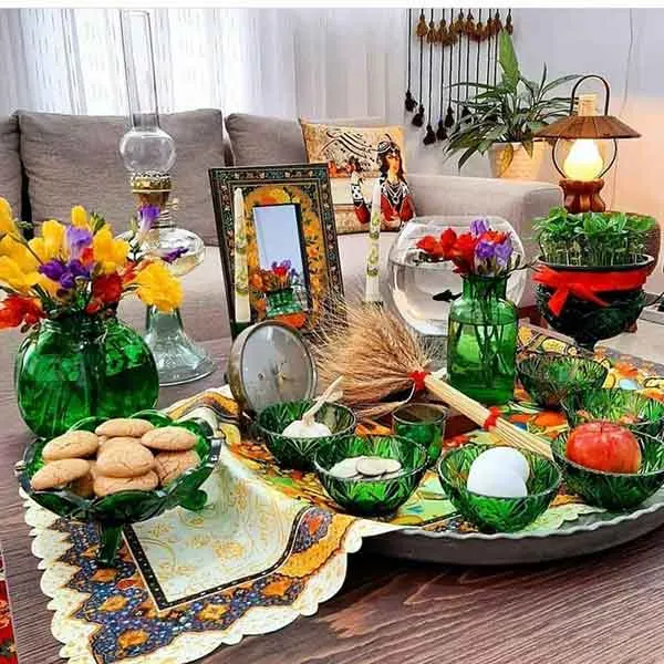 تصویر مرتبط با ایده‌های متنوع و شیک برای چیدمان سفره هفت سین