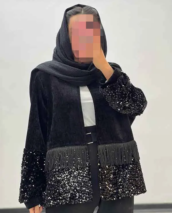 تصویر مرتبط با مدل‌های متنوع مانتو مشکی برای استایل‌های خاص و جذاب