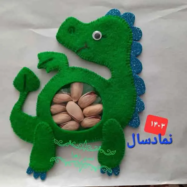 تصویر مرتبط با مدل‌های متنوع اژدها نمدی برای تزیین سفره هفت‌سین نوروز