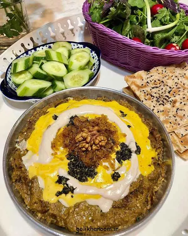 تصویر مرتبط با ایده‌های شیک برای تزیین کشک بادمجان مجلسی