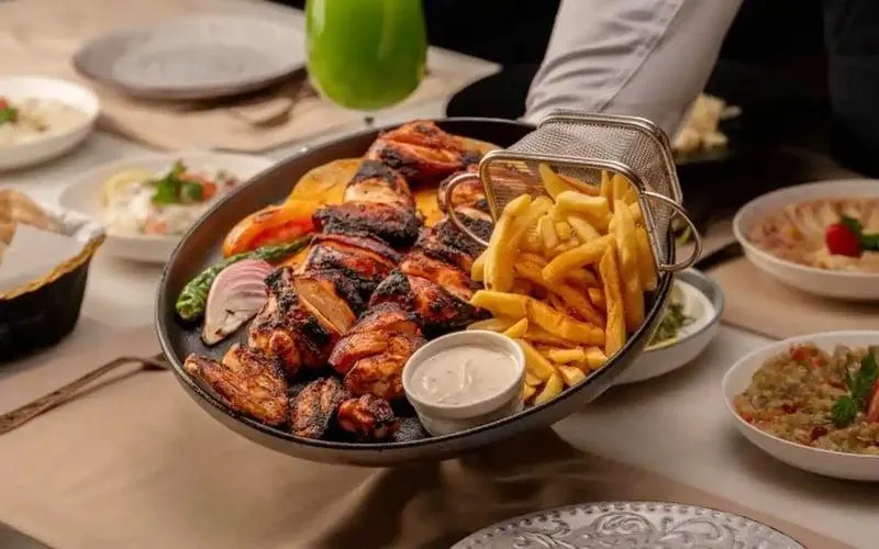 تصویر مرتبط با طرز تهیه خوراک مرغ مکزیکی با مرغ، قارچ و ذرت