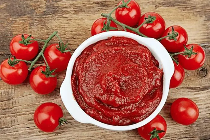 تصویر مرتبط با روش تهیه رب گوجه فرنگی خانگی با رنگ و غلظت عالی
