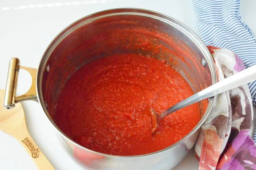 تصویر مرتبط با روش تهیه رب گوجه فرنگی خانگی با رنگ و غلظت عالی