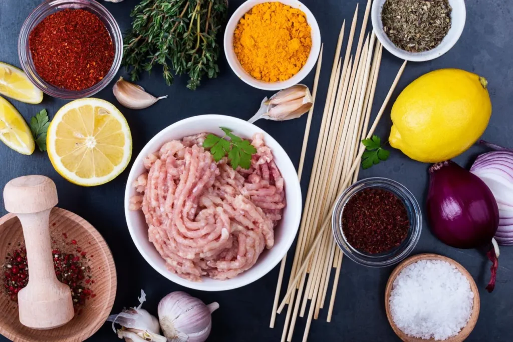 تصویر مرتبط با روش تهیه کباب کوبیده مرغ روی زغال بدون ریزش و با طعمی بینظیر