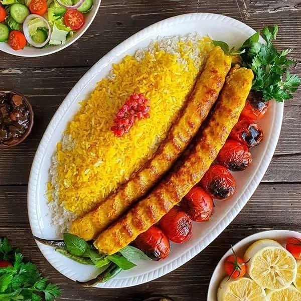 تصویر مرتبط با روش تهیه کباب کوبیده مرغ روی زغال بدون ریزش و با طعمی بینظیر