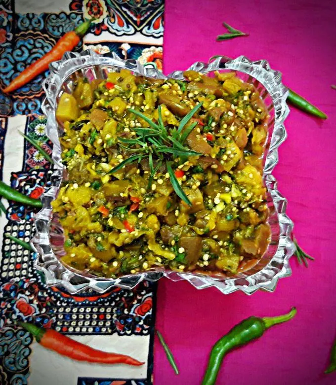 تصویر مرتبط با طرز تهیه ترشی بادمجان کبابی خانگی با عطر دودی و طعم ترش دلپذیر