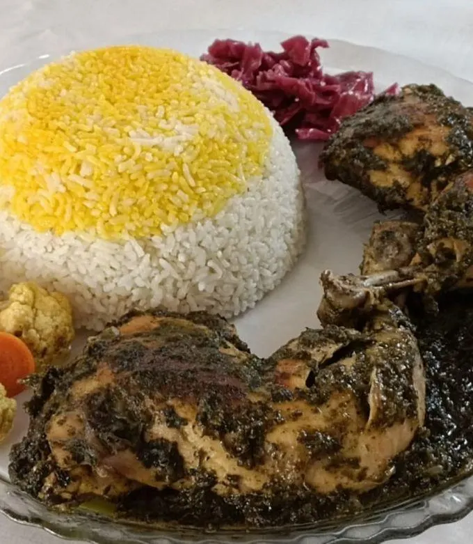 تصویر مرتبط با طرز تهیه خورش جعفری با مرغ؛ خورشتی خوش‌عطر و متفاوت برای ناهار