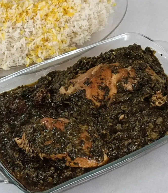 تصویر مرتبط با طرز تهیه خورش جعفری با مرغ؛ خورشتی خوش‌عطر و متفاوت برای ناهار