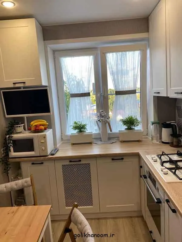 تصویر مرتبط با راهنمای انتخاب مدل پرده آشپزخانه جدید برای دکوراسیونی زیبا و کاربردی