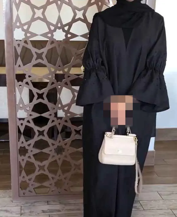 تصویر مرتبط با ۵۰ مدل مانتو مشکی مناسب ایام محرم با طرحهای متنوع و شیک