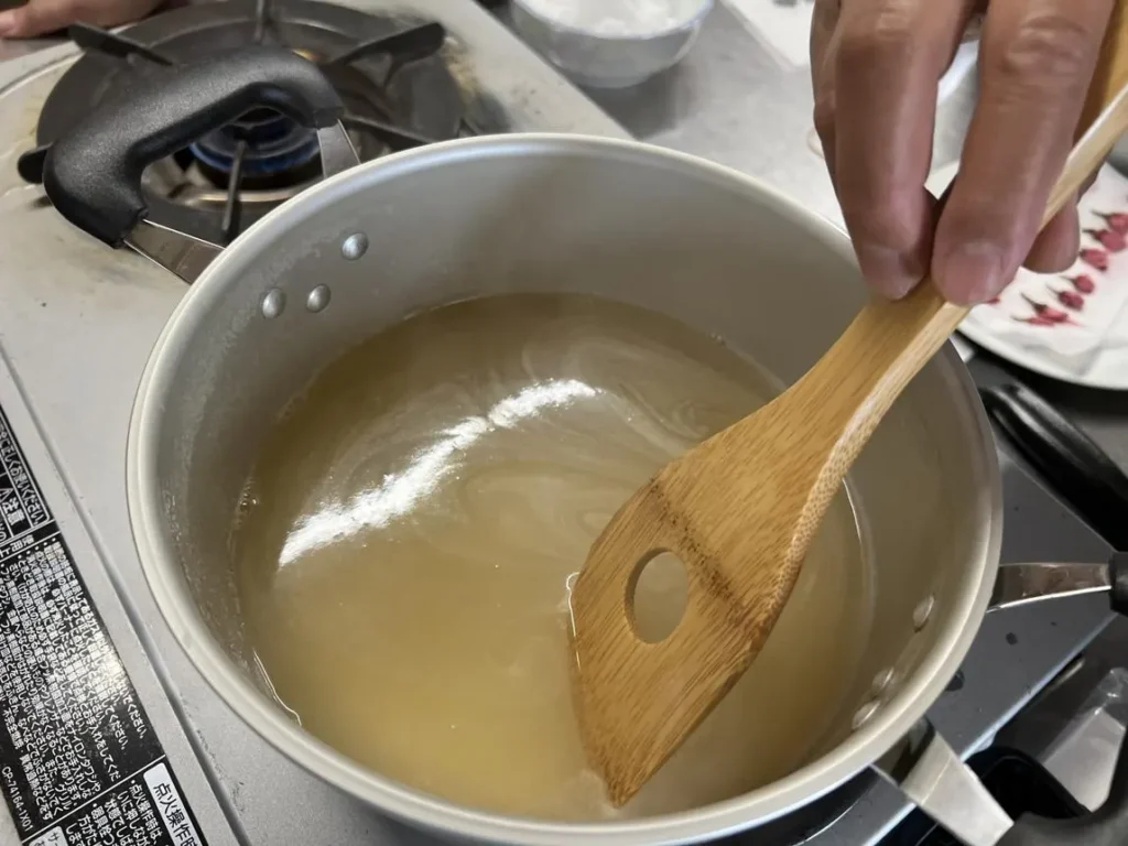 تصویر مرتبط با طرز تهیه پنیر خامه ای گیاهی خانگی با طعمی بی‌نظیر و بدون لبنیات