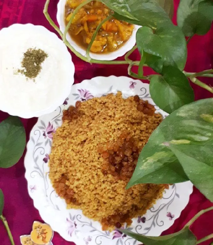 خورش قلیه ترش با گوشت و تمرهندی