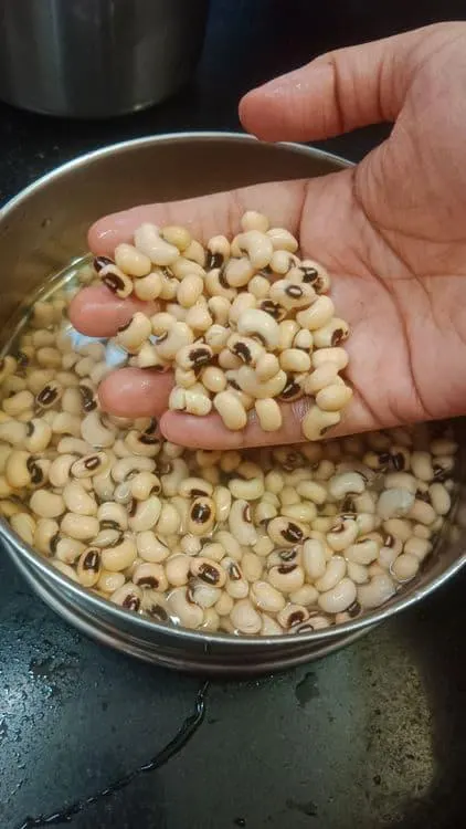 تصویر مرتبط با طرز تهیه سالاد تن ماهی با لوبیا چشم بلبلی؛ یک وعده سبک و مقوی