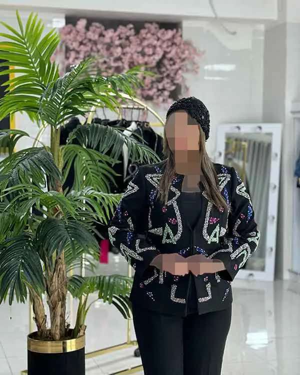 تصویر مرتبط با مدلهای شیک کت تک مجلسی زنانه با پارچههای لاکچری و دوختهای خاص