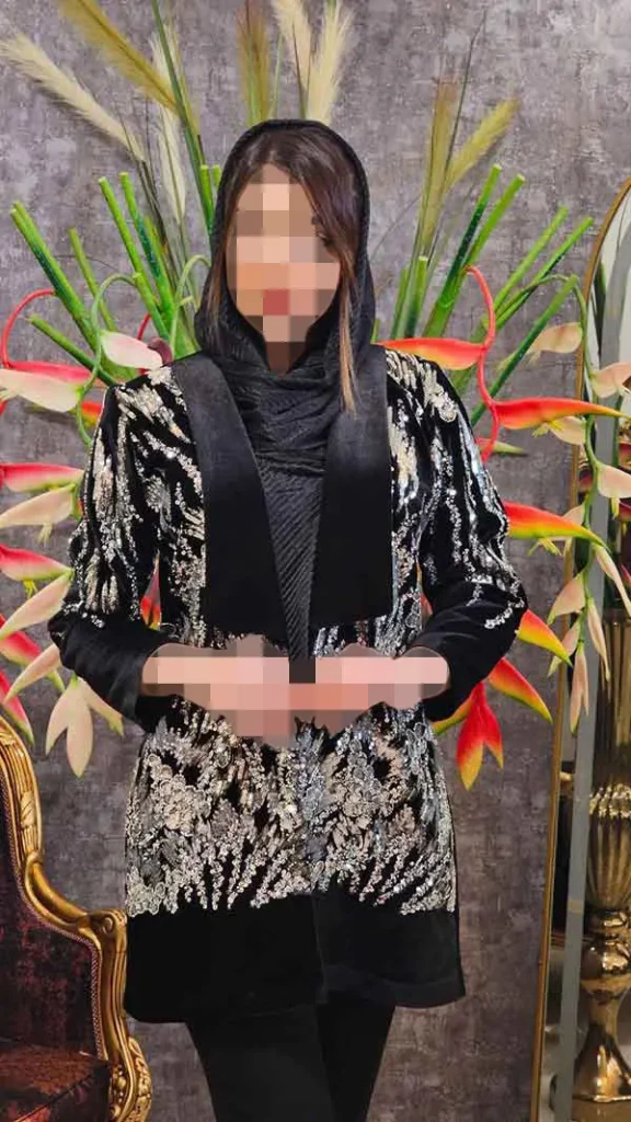 تصویر مرتبط با مدلهای شیک کت تک مجلسی زنانه با پارچههای لاکچری و دوختهای خاص