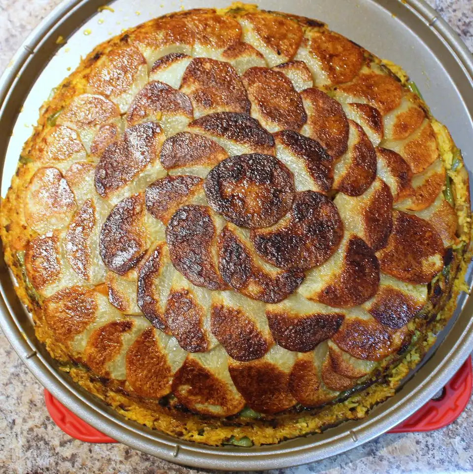 تصویر مرتبط با طرز تهیه پلو بندری با تن ماهی؛ غذای جنوبی خوش‌عطر و تند