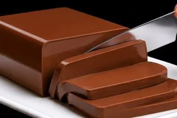 دسر شکلاتی بدون فر؛ دسر شکلاتی خوشمزه بدون فر و ژلاتین با شیر و پودر ک