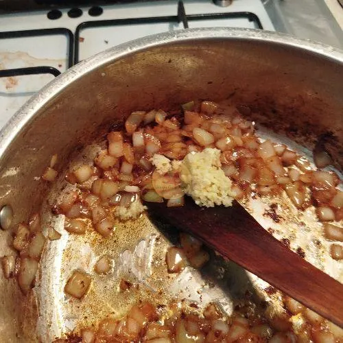 تصویر مرتبط با طرز تهیه مرغ مشهدی زعفرانی در ۵ مرحله ساده و خوشعطر