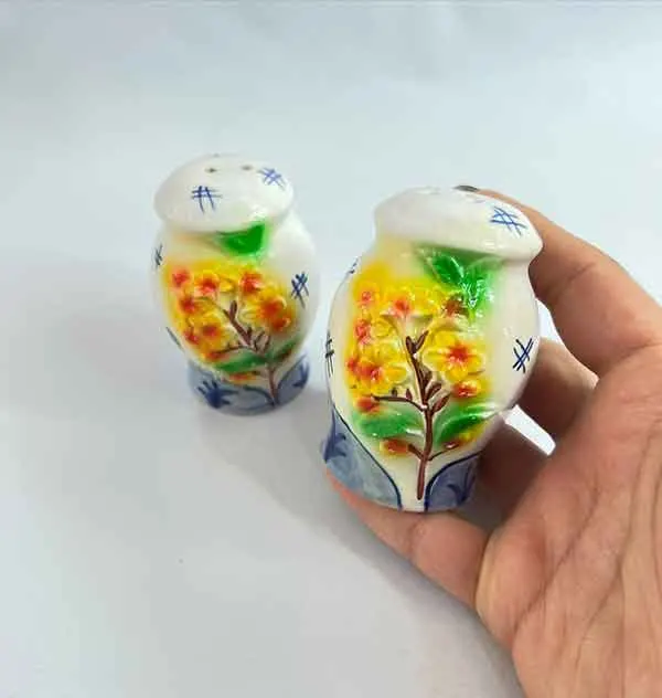 تصویر مرتبط با مدلهای متنوع و جذاب تزیین نمکدان با طرحهای نوین و فانتزی