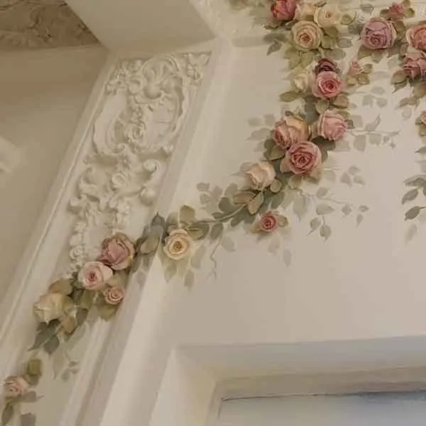 تصویر مرتبط با ایدههای نوین و شیک برای تزیین دیوار پذیرایی