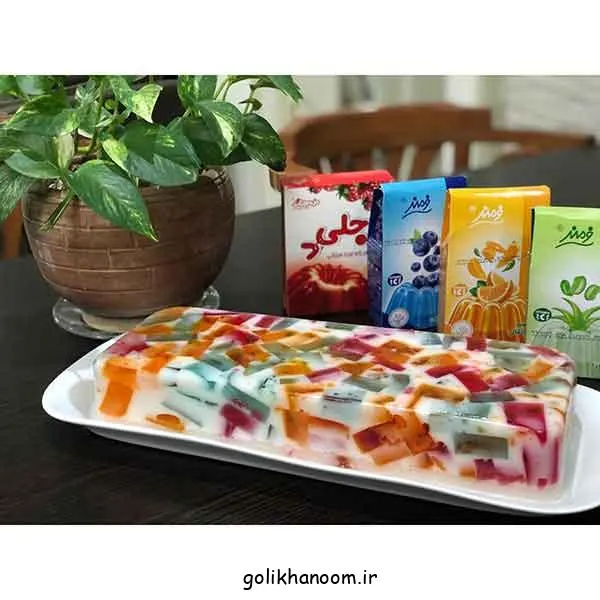 تصویر مرتبط با ایده‌های جذاب برای تزیین ژله خرده شیشه در قالب‌های تک نفره