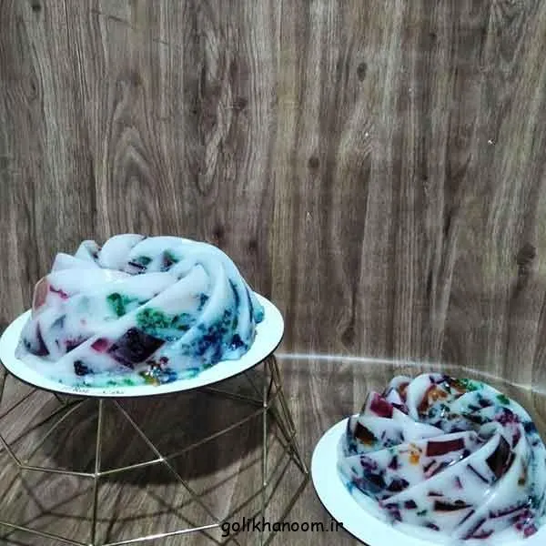 تصویر مرتبط با ایده‌های جذاب برای تزیین ژله خرده شیشه در قالب‌های تک نفره