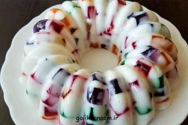 تصویر مرتبط با ایده‌های جذاب برای تزیین ژله خرده شیشه در قالب‌های تک نفره