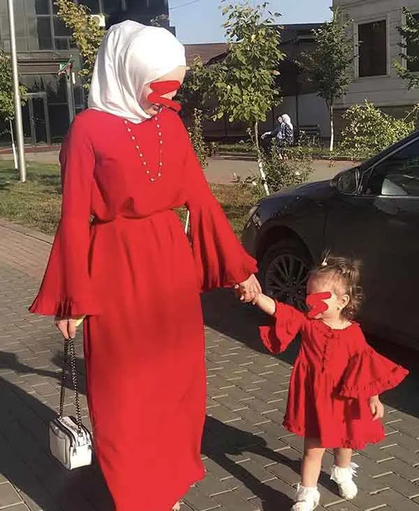 تصویر مرتبط با ۸۰ مدل لباس شب یلدا زنانه اینستا برای درخشش در شب چله