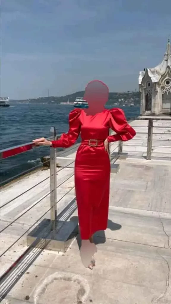 تصویر مرتبط با ۸۰ مدل لباس شب یلدا زنانه اینستا برای درخشش در شب چله