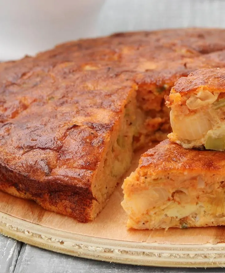 تصویر مرتبط با طرز تهیه کوکوی مرغ و تره فرنگی؛ شام سبک و خوشطعم در خانه