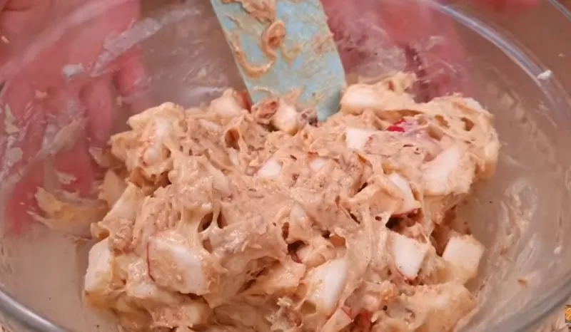 تصویر مرتبط با طرز تهیه کیک سیب و گردو در سرخکن بدون نیاز به فر