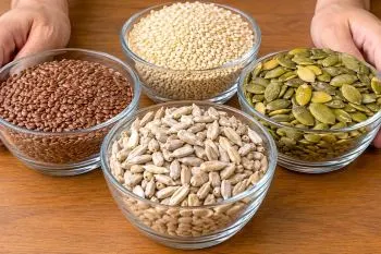 طرز تهیه نان رژیمی بدون آرد و شکر با بافت پوک و مغذی