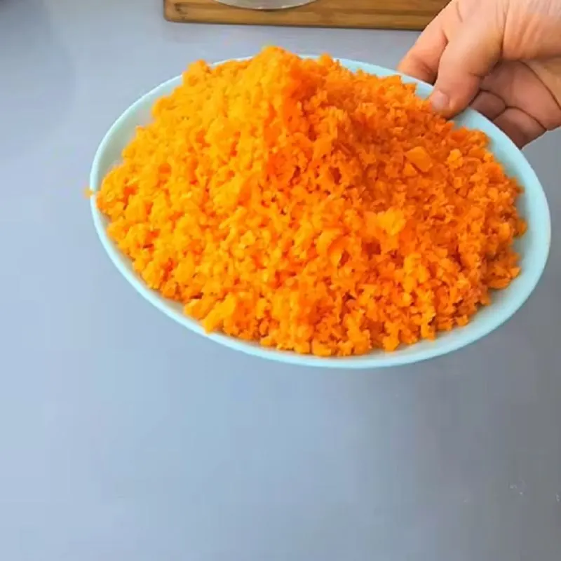 اضافه کردن سیر، شوید، گشنیز، برگ بو و شکر به خوراک