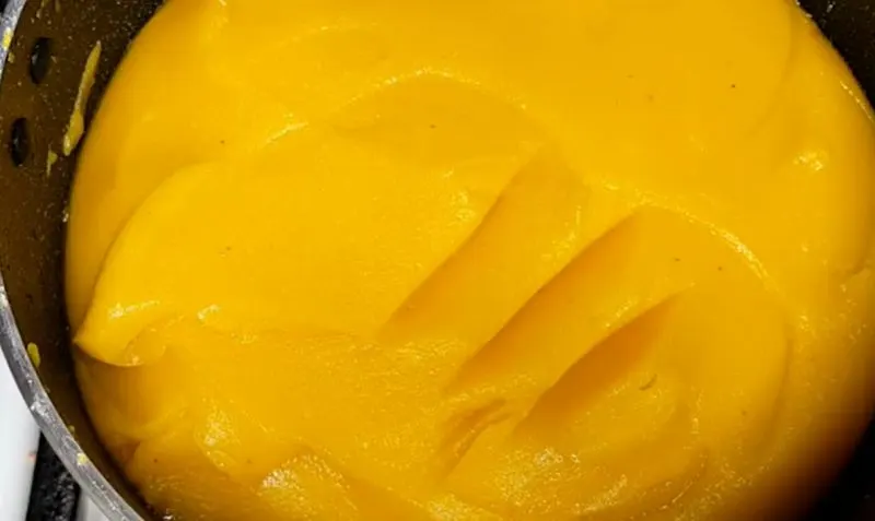 تصویر مرتبط با طرز تهیه حلوای آرد برنج شیرازی با عطر زعفران و گلاب