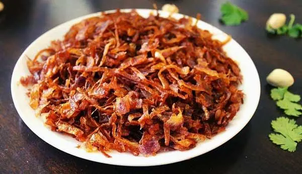 تصویر مرتبط با طرز تهیه اریشته داغلاما؛ غذای اصیل آذری با عدس و کشمش